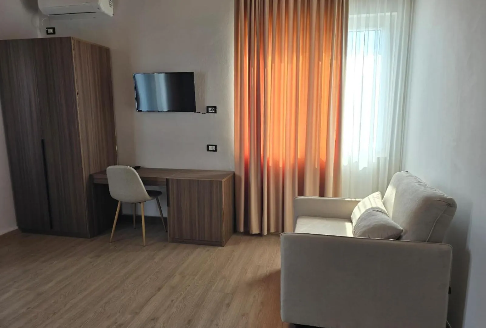 Hotel Aleks Shkodër