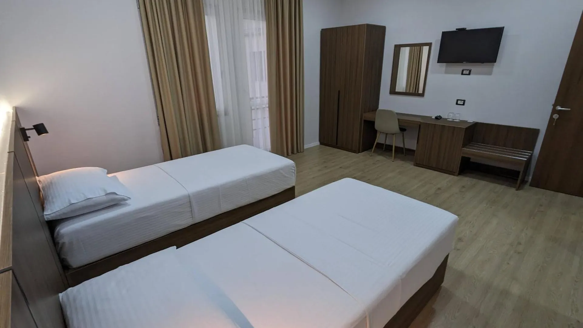 Hotel Aleks Shkodër